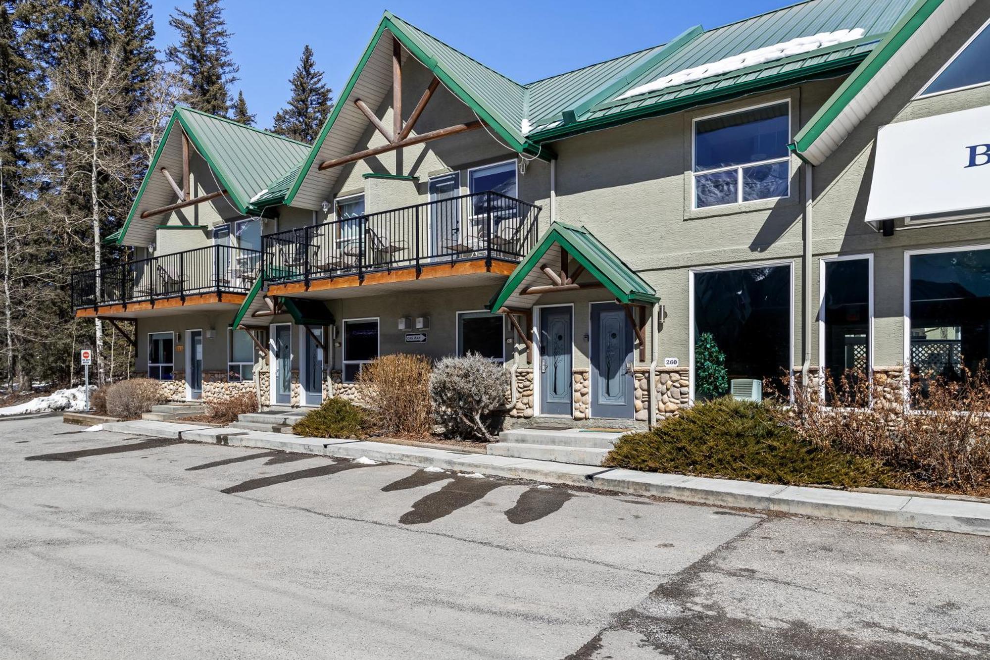 Apartment 2br 2ba Harvie Heights Townhouse Retreat With Views *