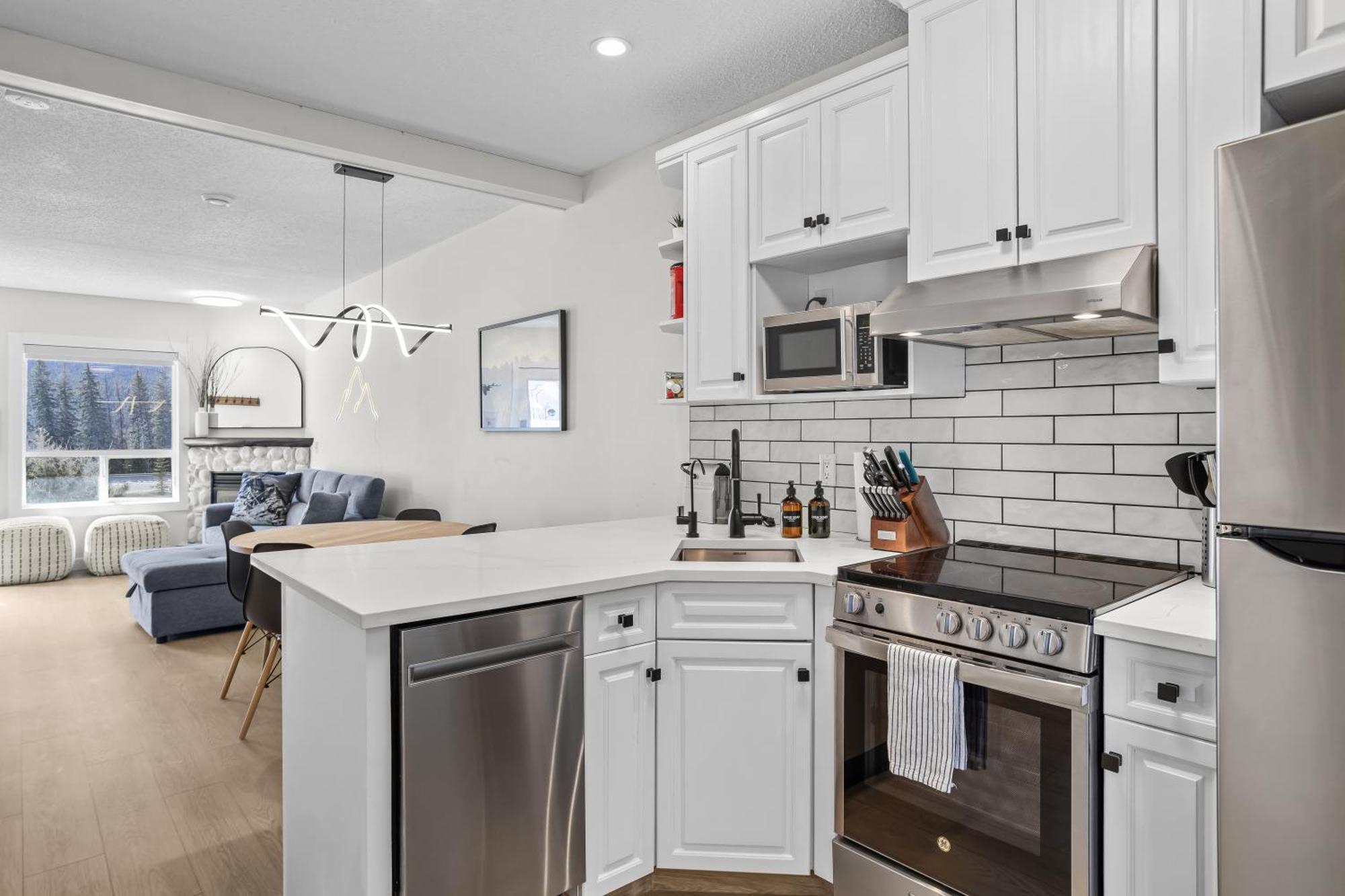 Apartment 2br 2ba Harvie Heights Townhouse Retreat With Views